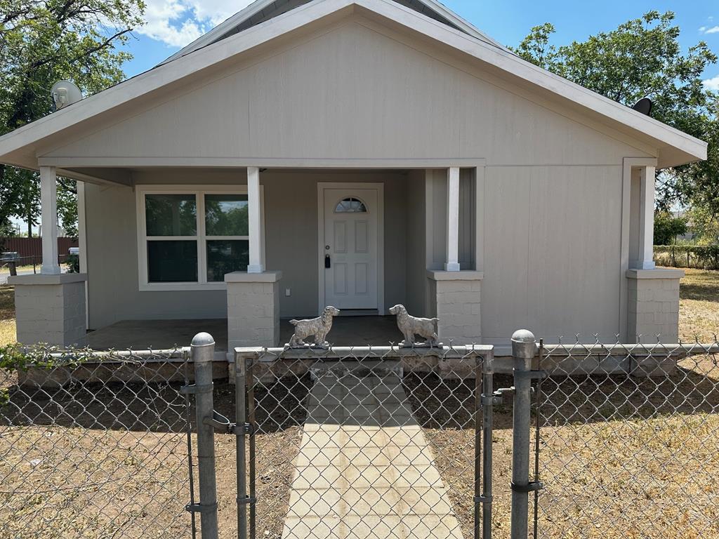 2701 N Farr St San Angelo, TX 76903