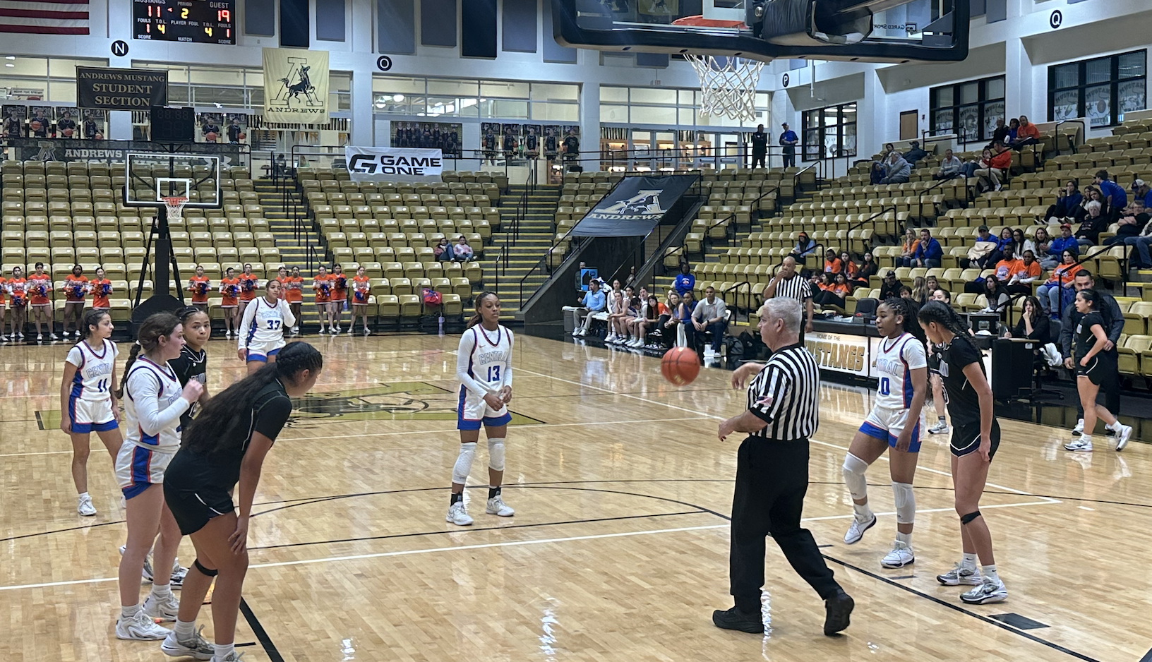 Lady Cats Nevaeh Hearne at the line.