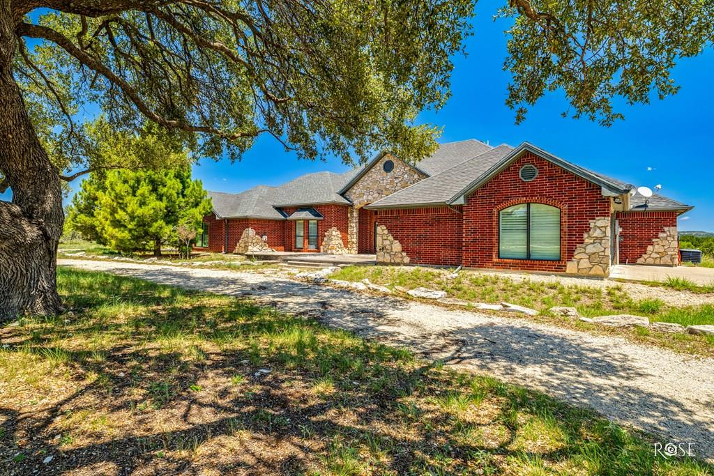 5454 Scenic Bluff Trail Christoval, TX 76935