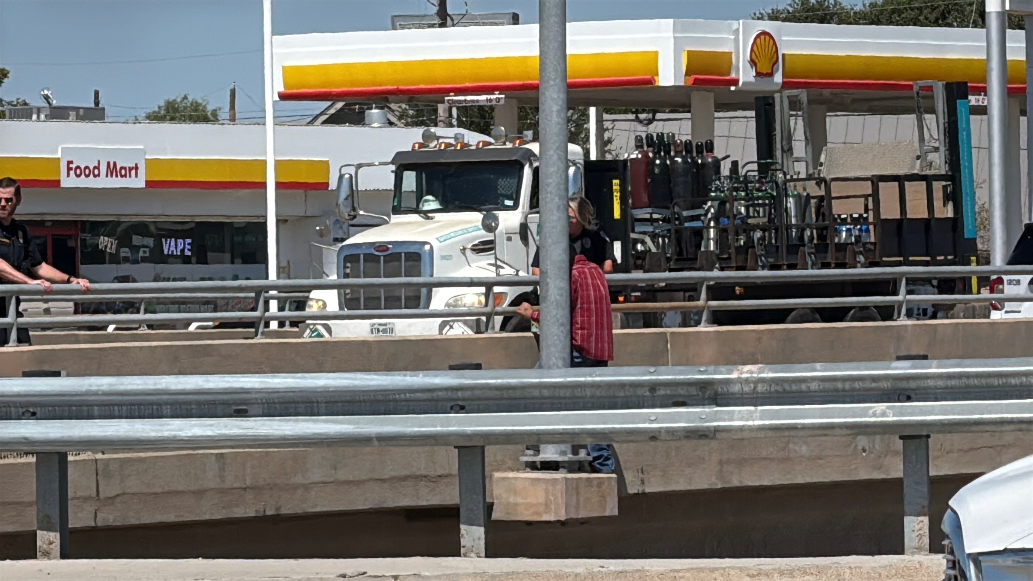 A section of the Houston Harte Expressway has been shut due to a man threatening to jump from the Main Street overpass. A section of the Houston Harte Expressway has been shut due to a man threatening to jump from the Main Street overpass.