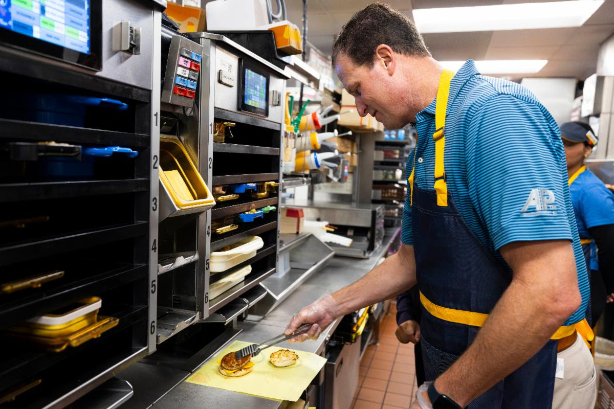 Pfluger Works Breakfast Rush at Midland McDonald’s Pfluger Works Breakfast Rush at Midland McDonald’s