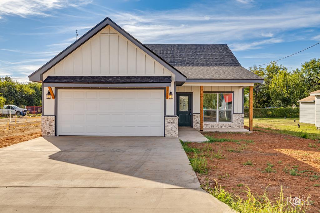 715 W 18th St San Angelo, TX 76903