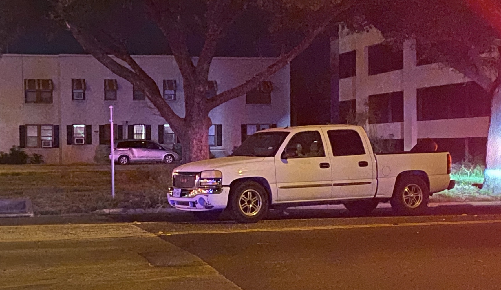 Late-night crash on Beauregard Late-night crash on Beauregard