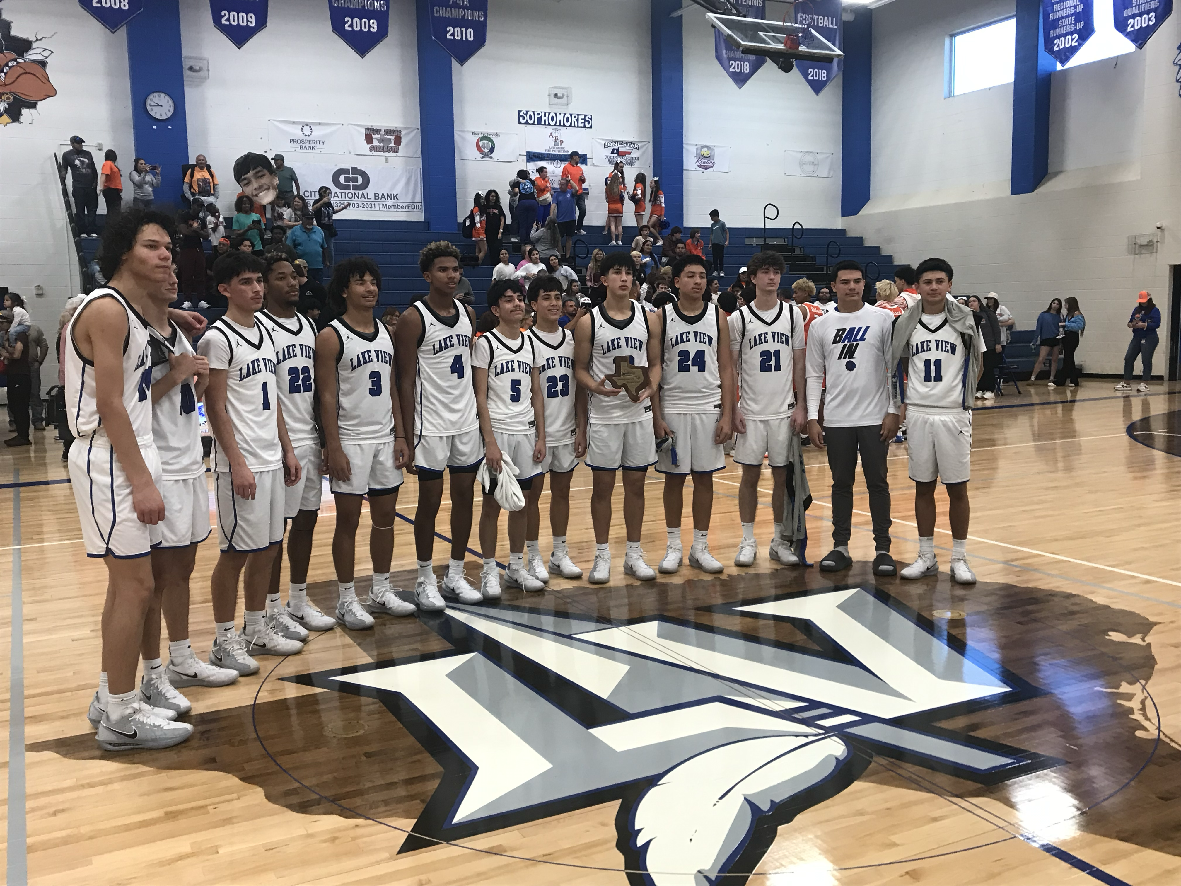 The Lake View Chiefs pose with the runner-up trophy from the Doug McCutchen Tournament on Saturday, Dec. 6, 2025.