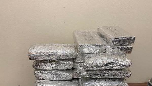 Border Patrol Agents Seize Meth and Coke Pouring Across the Border