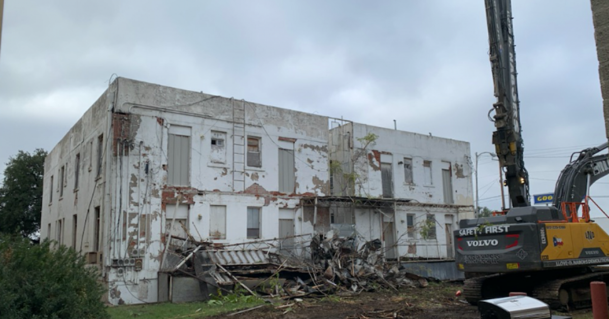 Historic Downtown San Angelo Building Gets Demolished