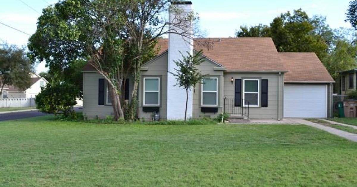 2101 Live Oak St, San Angelo, TX 76901 2101 Live Oak St, San Angelo, TX 76901