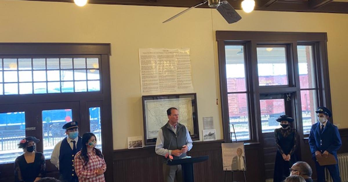WATCH: Honoring Gregorio Gutierrez and Conexion - Vimarsana News