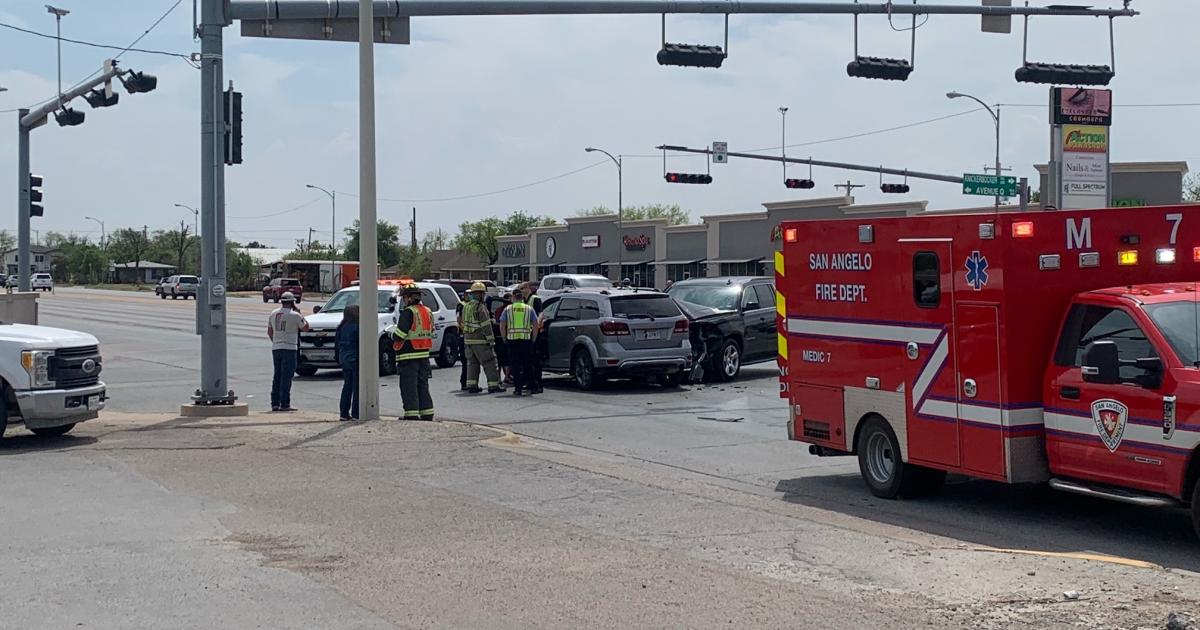 WATCH: Three Vehicle Crash Shuts Down Busy San Angelo Intersection