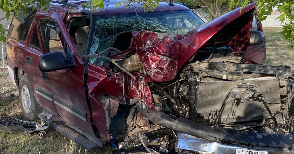 Driver Injured in SUV Crash into a Tree