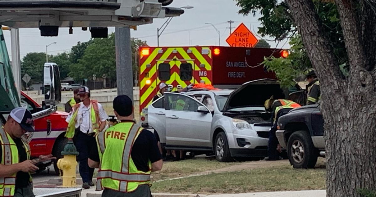 Watch: Three Vehicle Crash Injures Two in San Angelo