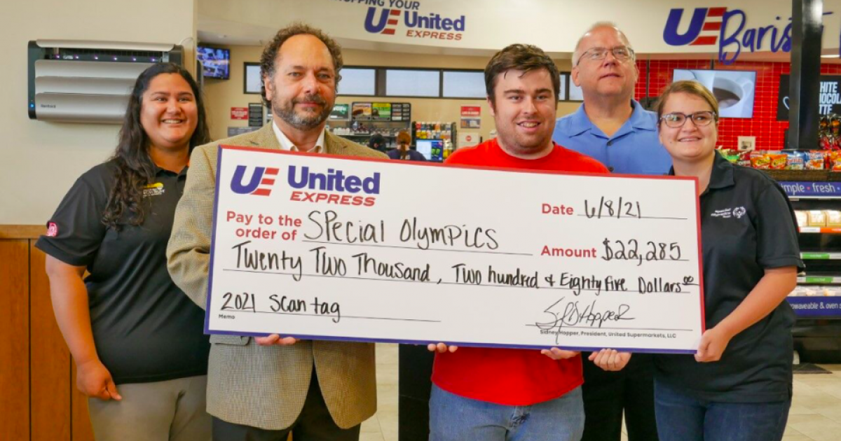 Special Olympics of Texas Receives $20,000 Donation(04)