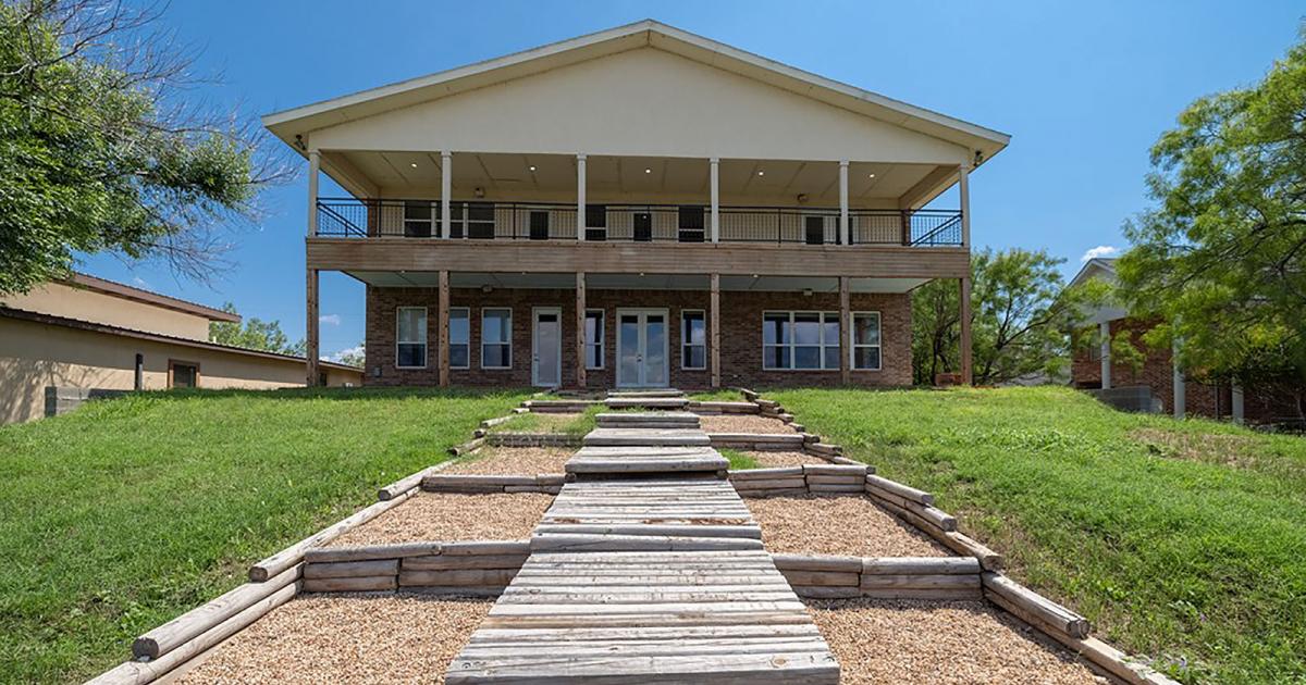 Real Estate Lake Nasworthy Dreaming