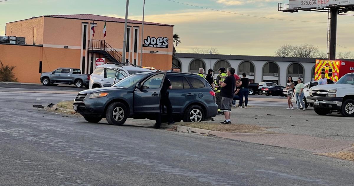 WATCH Ave. M Crash Leaves Drivers & Passenger Injured Thursday Evening