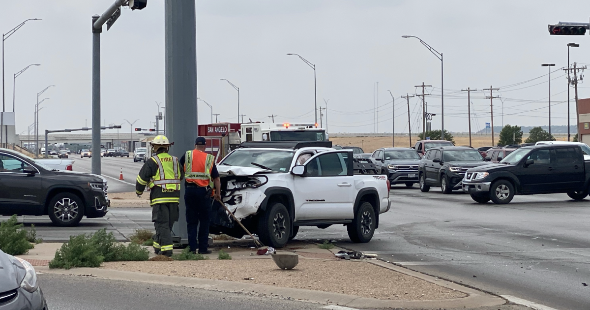 Three Vehicle Crash Shuts Down Busy San Angelo Intersection Friday