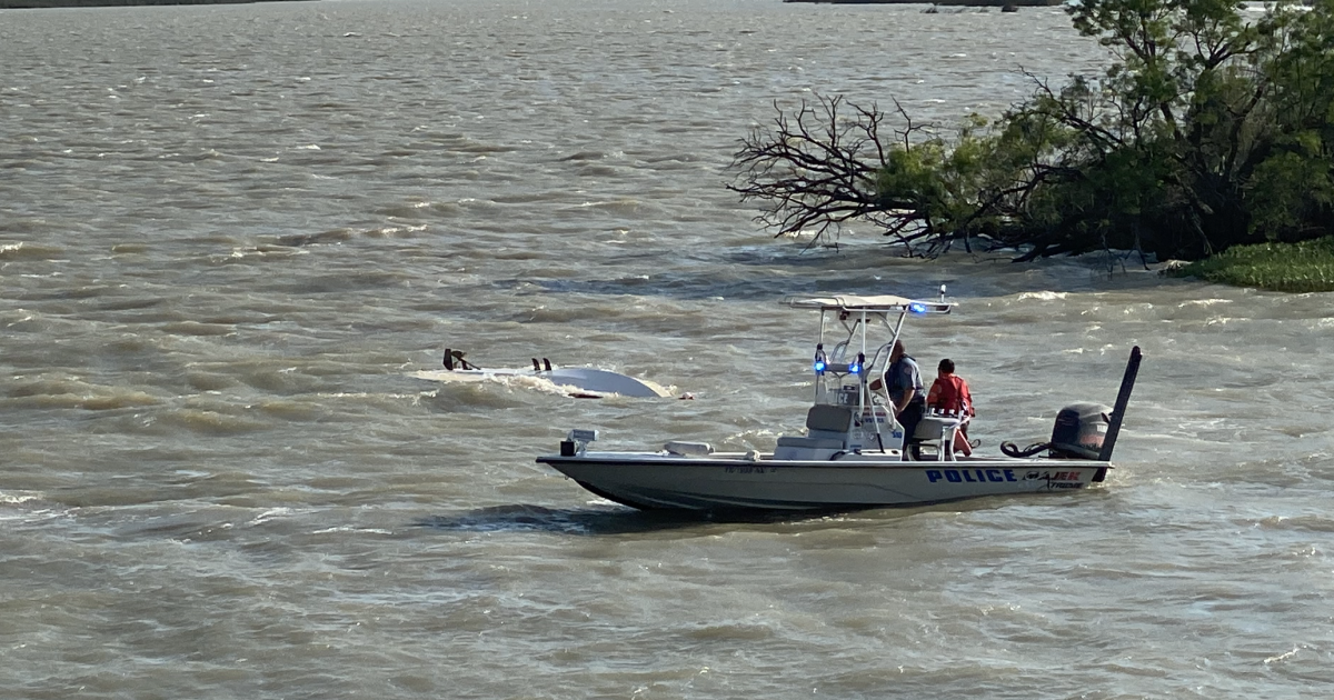 Boat Capsizes at Lake Nasworthy