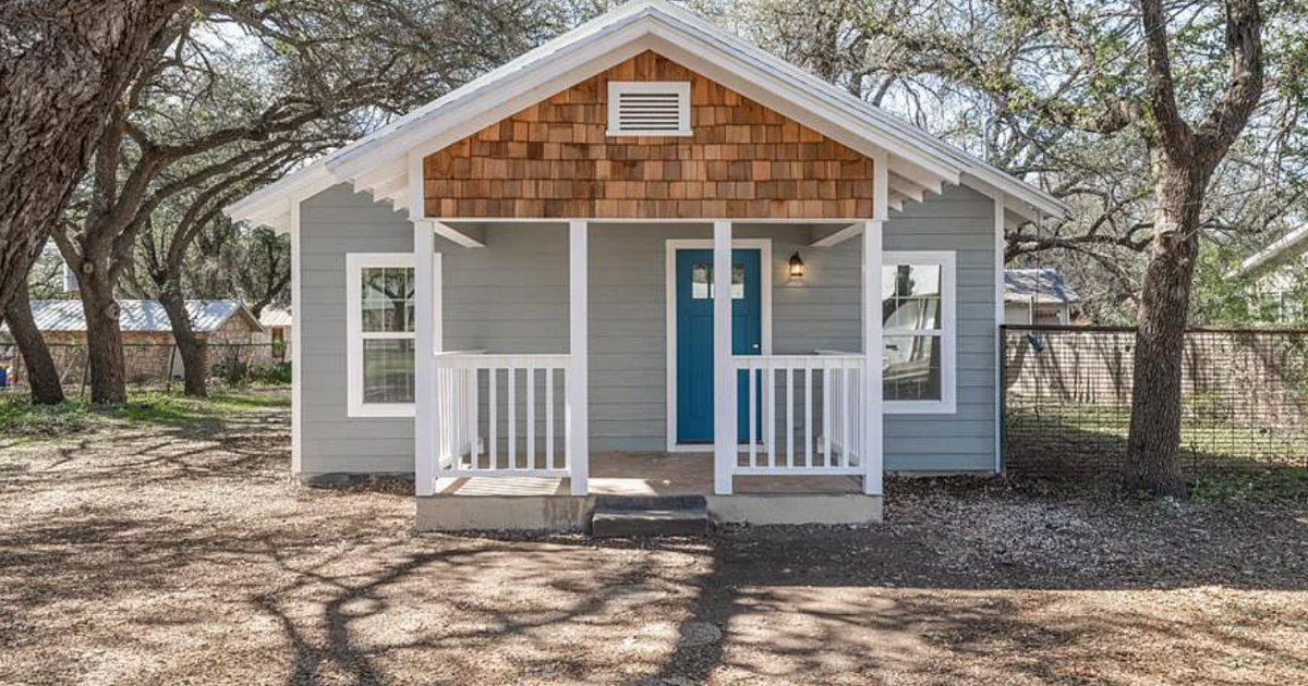 711 4th St, Christoval, TX 76904