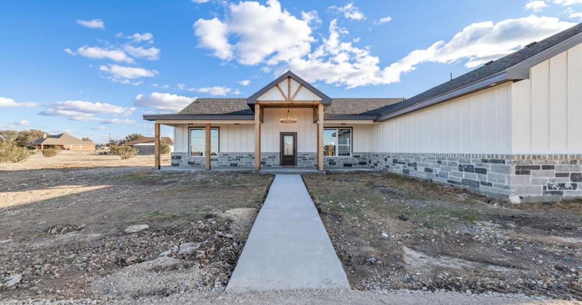 3533 Encino Dr, Christoval , TX 76935