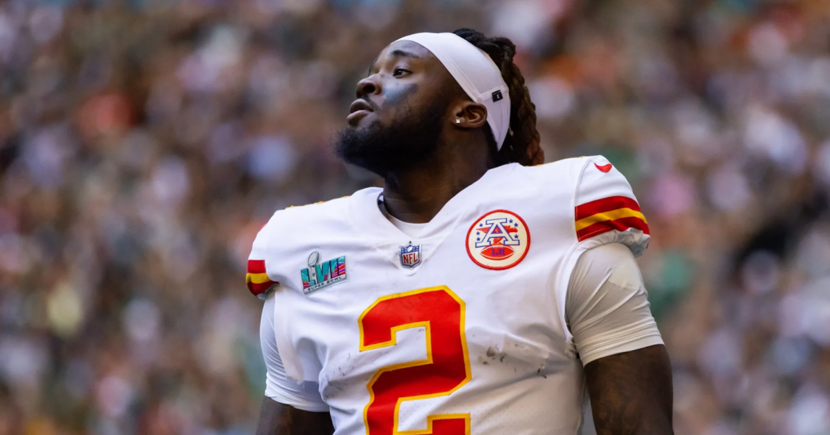 2Time Super Bowl Champ Signs with Cowboys