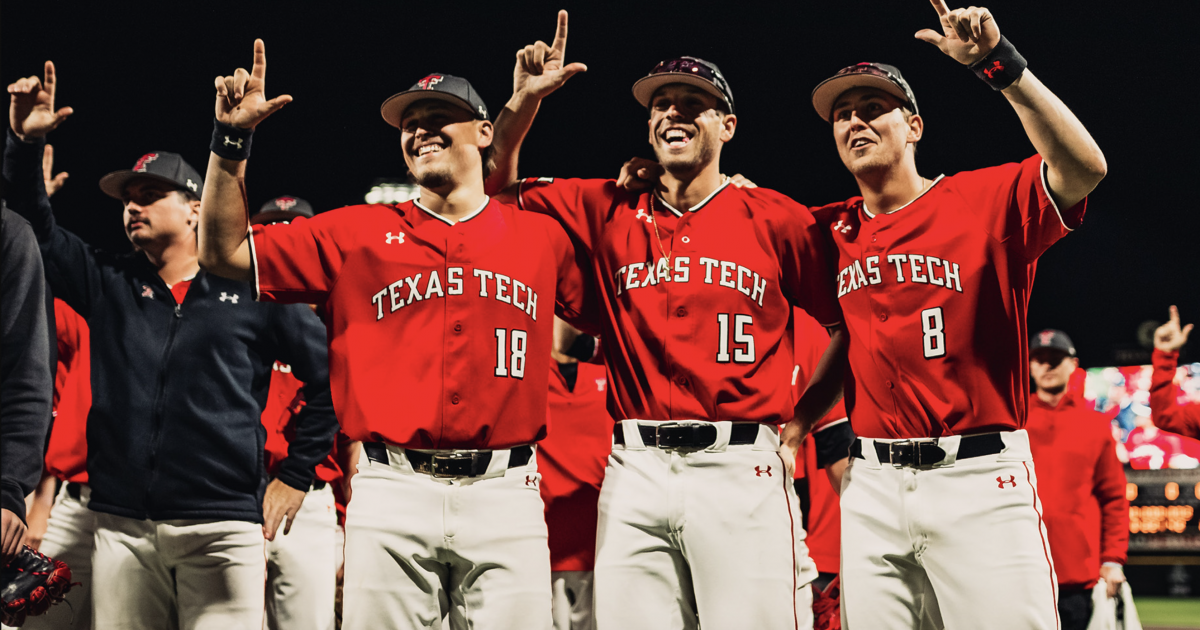 Texas Tech's Entire Baseball Team Signs NIL Deal