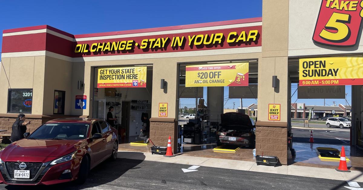 Former Auto Parts Store Resurrected as Fast Oil Change Shop