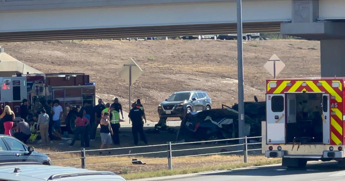 UPDATE: 5 Ambulances Respond to Rollover Crash on Houston Harte