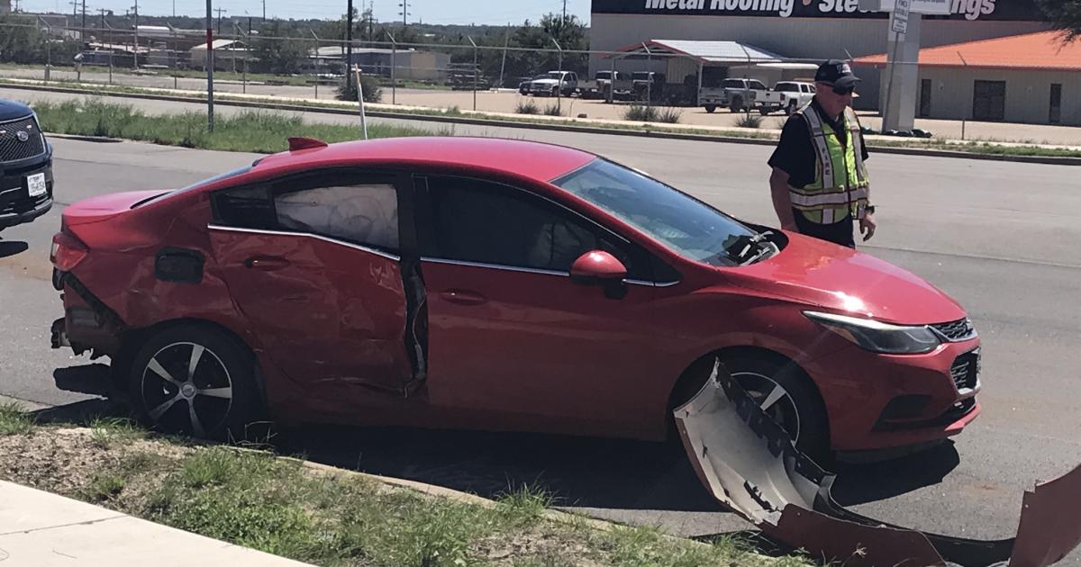 Car Crash on North Bryant Sends 1 Person to Hospital