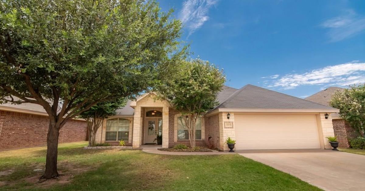 Real Estate Guide See This Affordable 3/2 in Baker Ranch