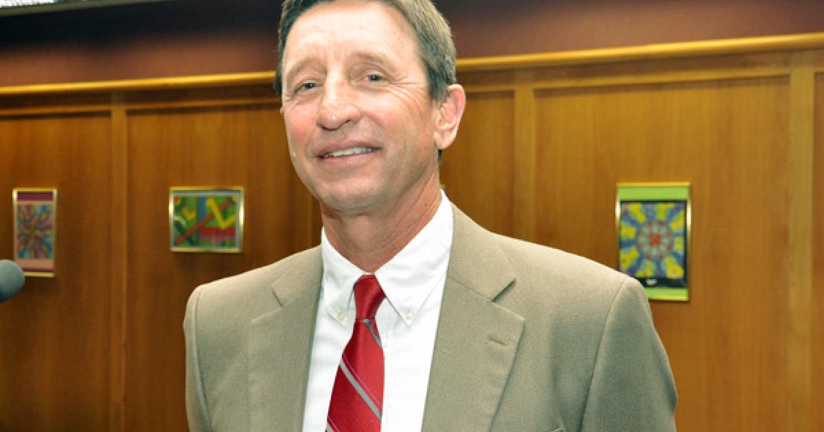 Lake View Head Football Coach Resigns to Take Austin Area Position