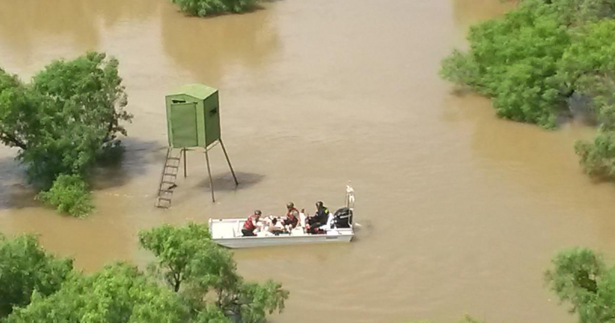 Del Rio Border Patrol Sector BORSTAR Agents Rescue Three Stranded In Flood