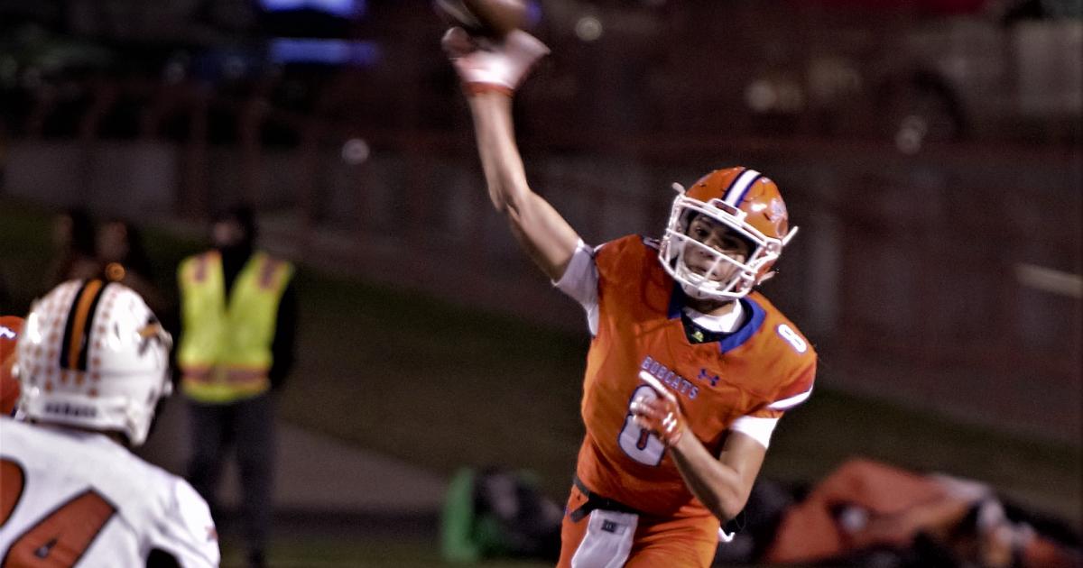 Central, Lake View to Release School Early for Playoff Football Games