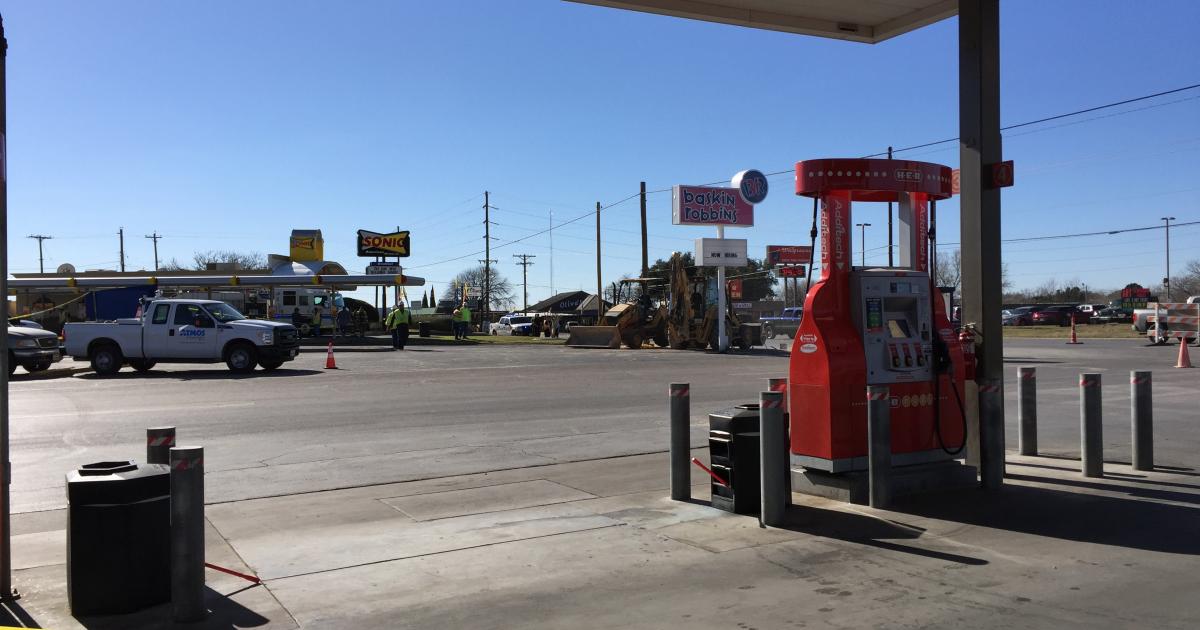 Watch for Credit Card Skimmers at the Gas Pump