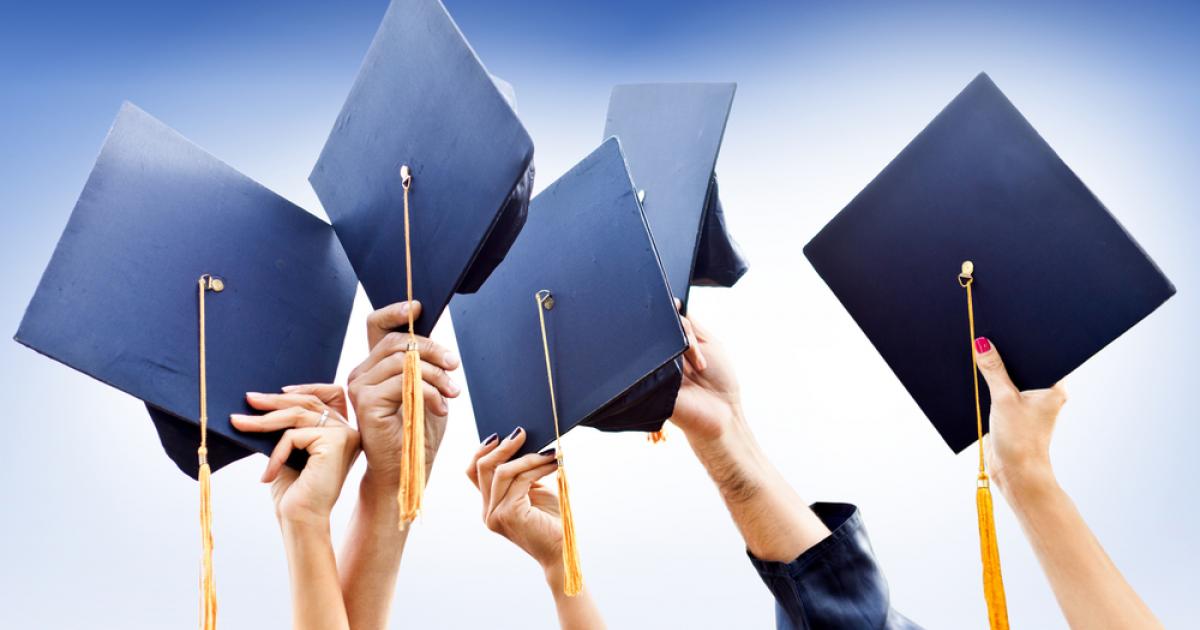 High school reschedules graduation after only 5 students meet criteria