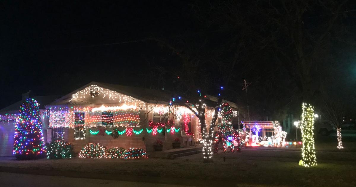 Here Are Some San Angelo Christmas Light Displays Worth the Trip