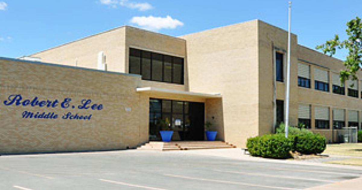 San Angelo’s Robert E. Lee Middle School will keep Confederate General