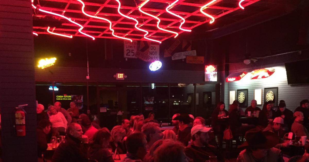 Who Dethroned Twin Peaks as San Angelo's Number One Bar?