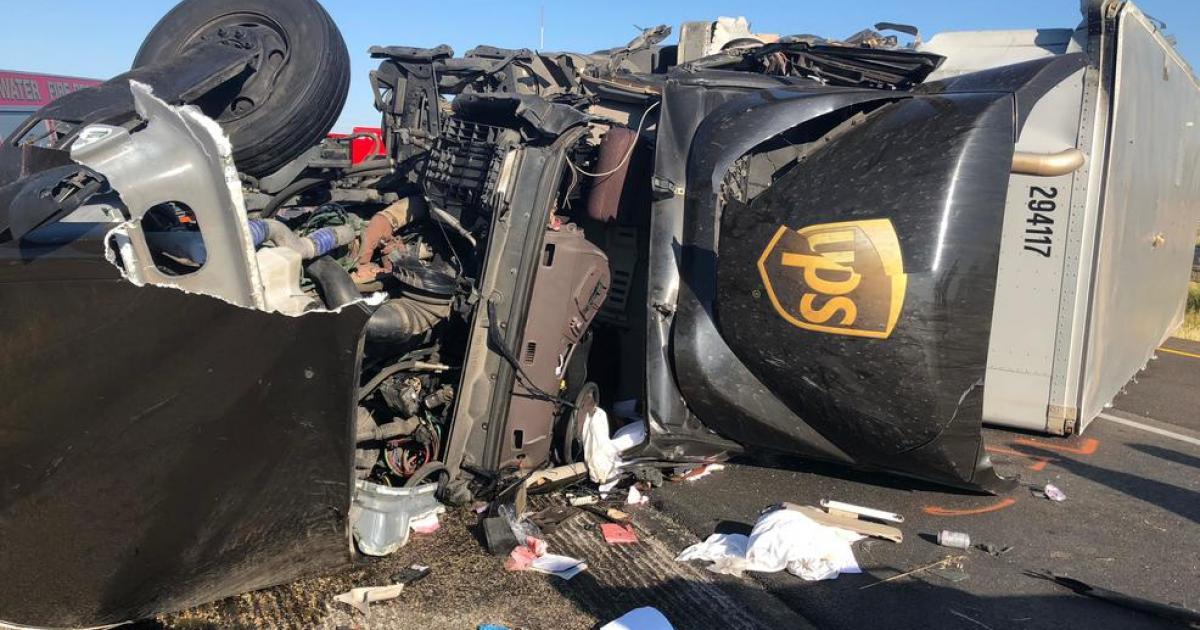 Driver Injured in UPS TractorTrailer Crash in Sweetwater