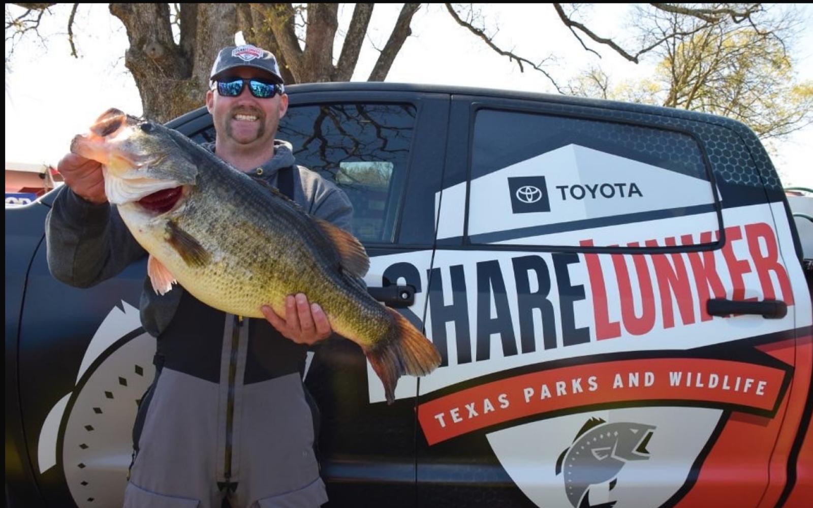 Tanner Spurgin of McKinney, TX 15.27 Sharelunker Bass (Contributed/TPWD)