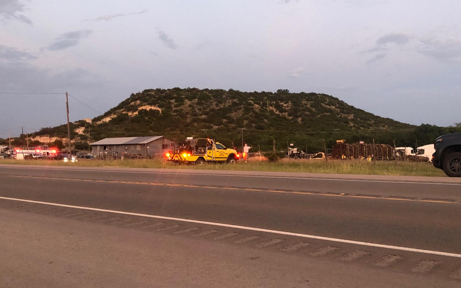 Rollover Crash on US67 at Twin Mountain Fence (LIVE! Photo/Sonia Ramirez)