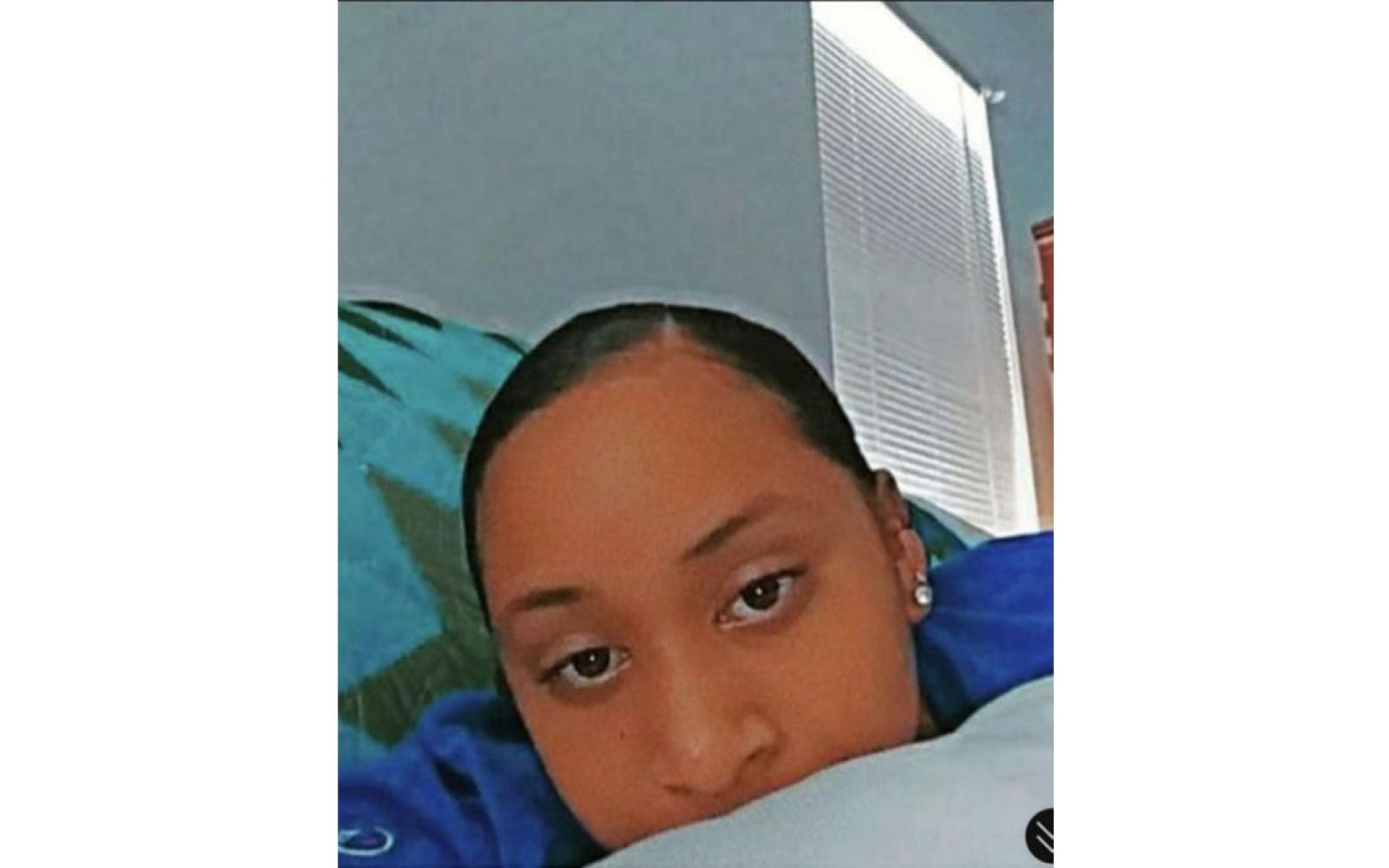 Calista's mother, Jennifer Davis, believes her daughter may be seen with 13-year-old Neveah.