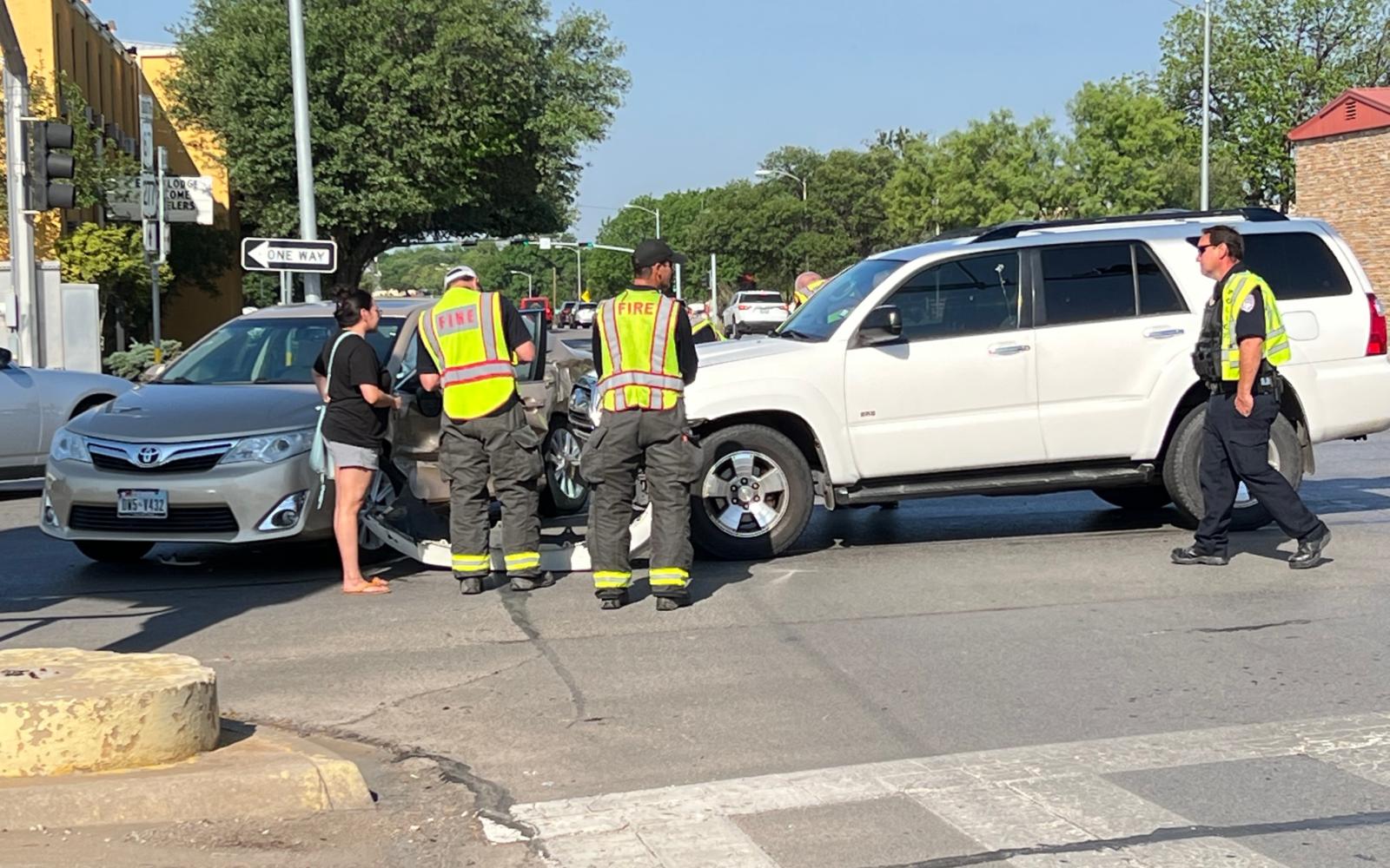 Crash on Abe and Beauregard 5/6/22 (LIVE! Photo/Matt Trammell)