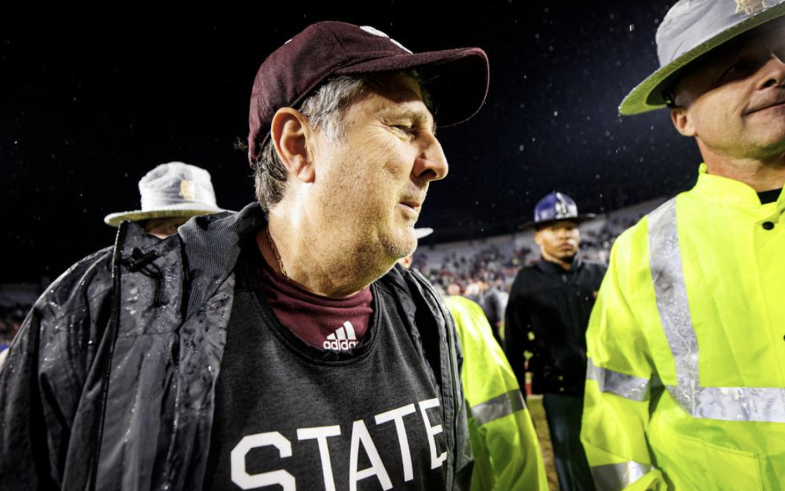 Coach Mike Leach