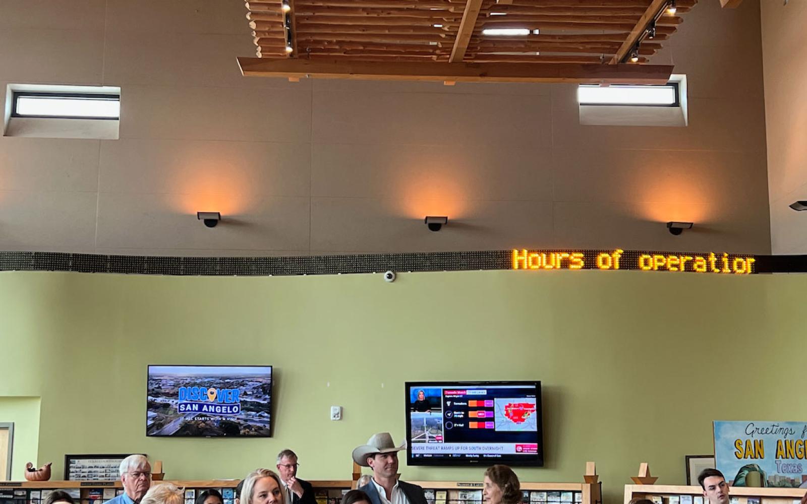 The west wall of the Visitors Center needs a mural. The Chamber and DMO are accepting RFPs from prospective mural artists for a commission to paint the entire wall. Contact Alejandro Castanon for details.