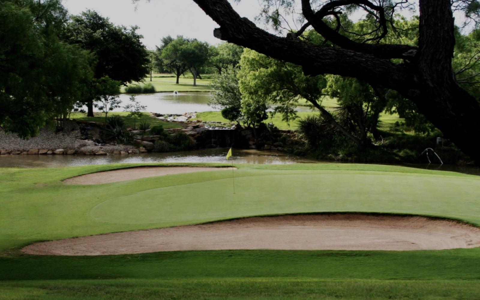 Bent Grass Green at SACC