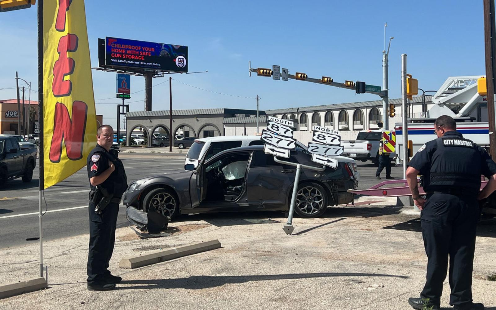  The driver of a gray Chrysler 300 did not yield the right-of-way to oncoming traffic and ended up being rushed to the hospital following a major crash on S. Bryant Blvd just before noontime today.