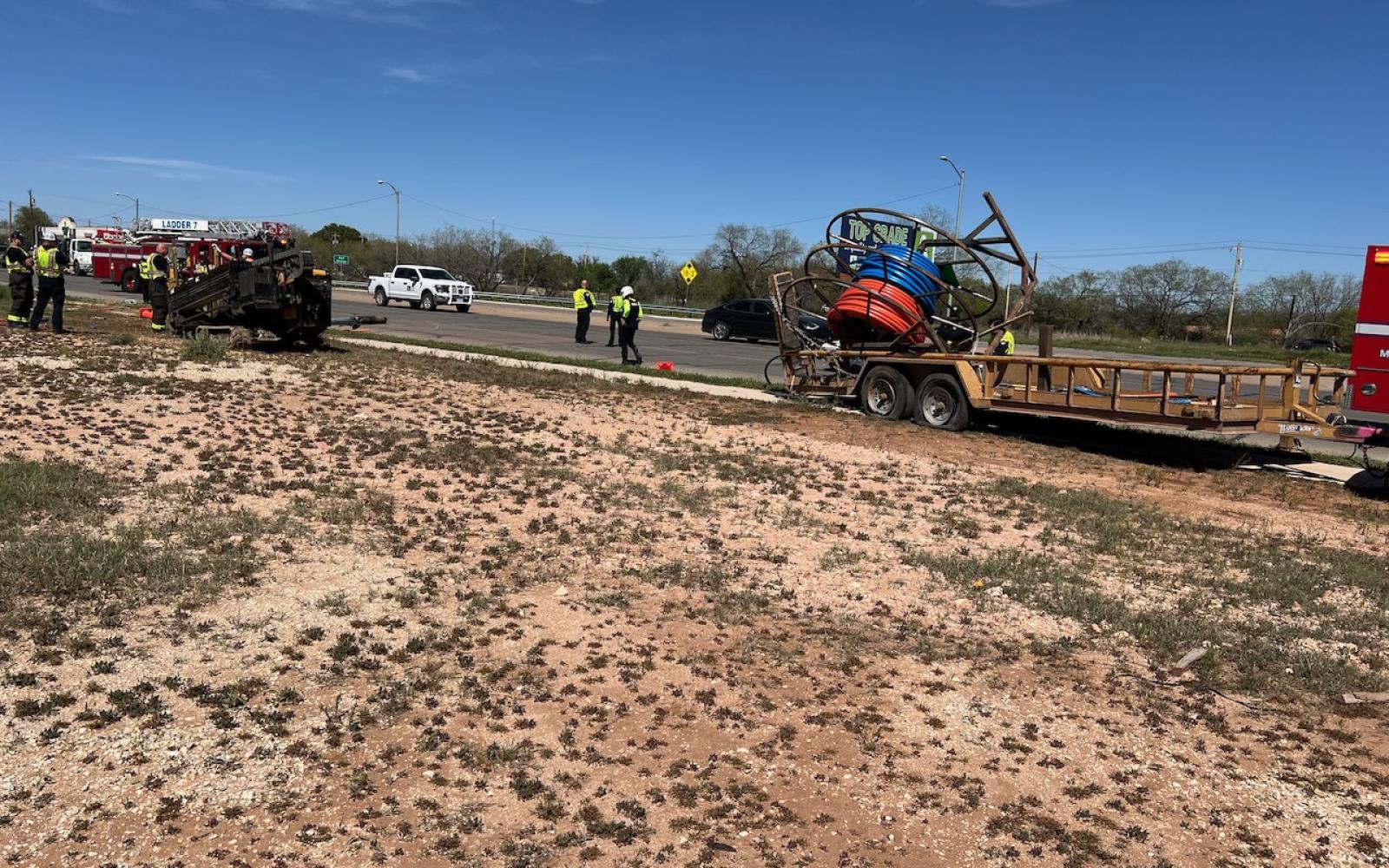 Flatbed Trailer Goes Rogue: Chaos Unleashed on S. Bryant Blvd!