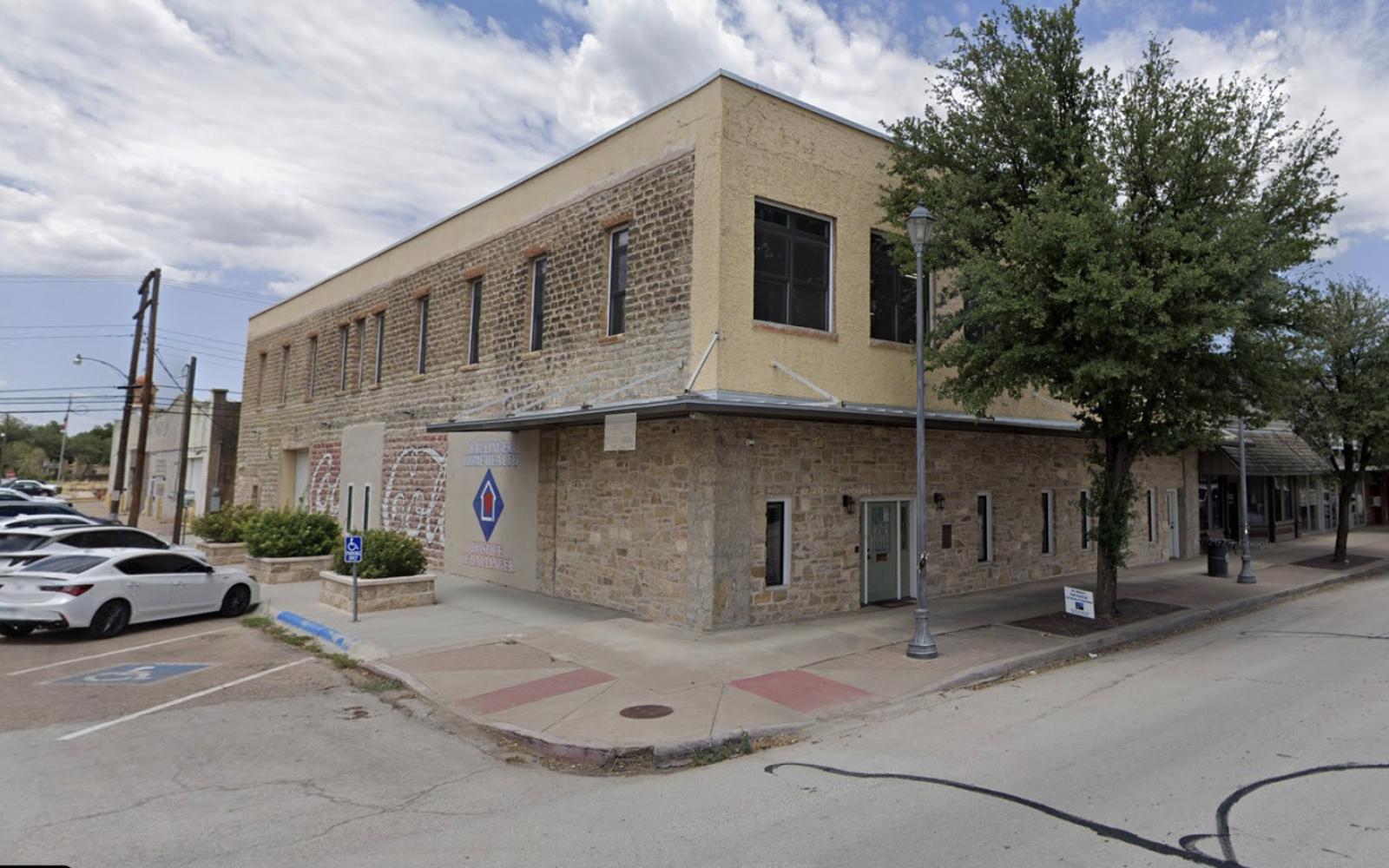 Ballinger Home Health on US 67. The fire was reported in the "garage" behind this building. State and municipal offices are nearby.