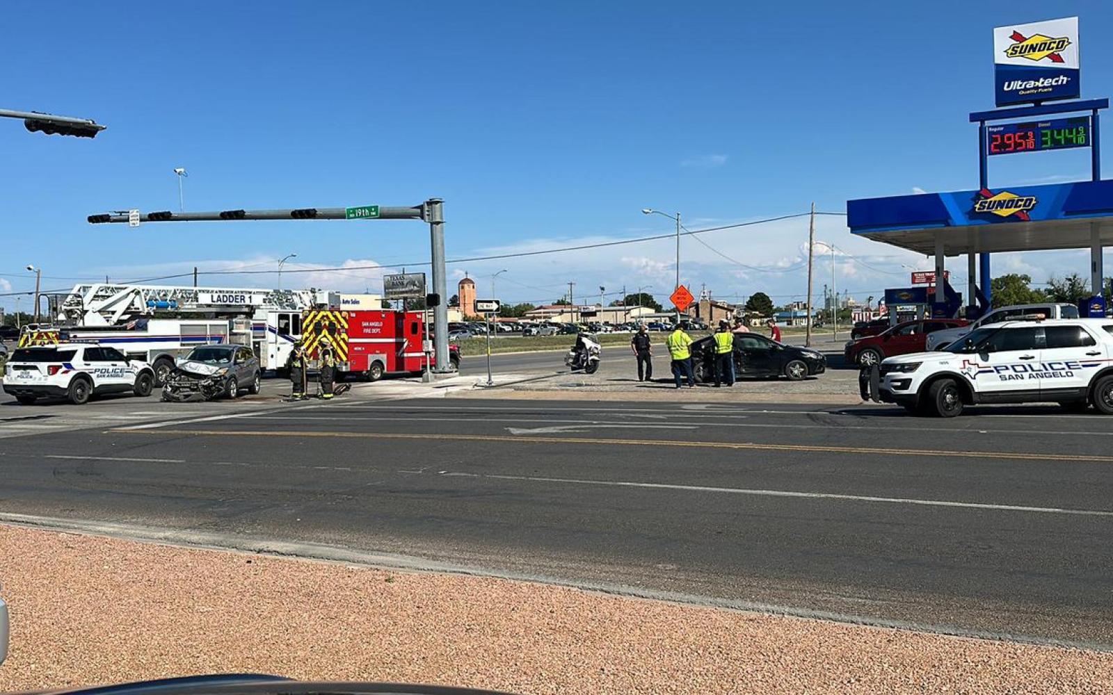 A wide angle of the crash scene.