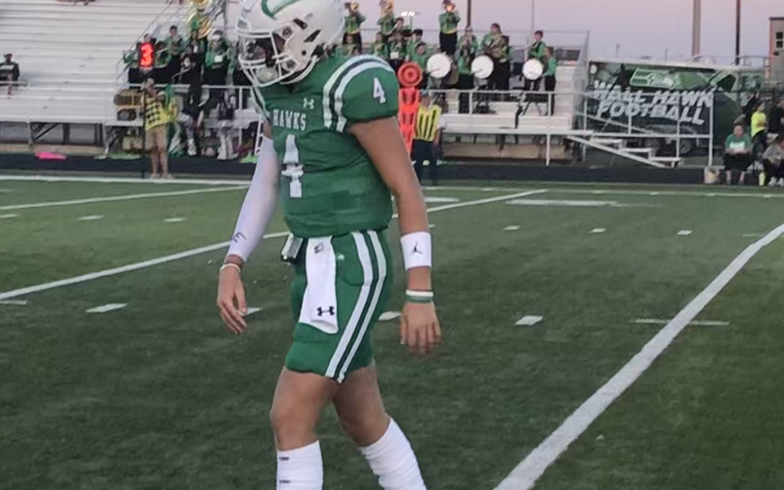 Wall’s first-year starting quarterback, Landon York, stepped in and directed the offense like a veteran, throwing for 3,767 yards and 48 touchdowns with only seven interceptions. He completed nearly 67% of his passes.