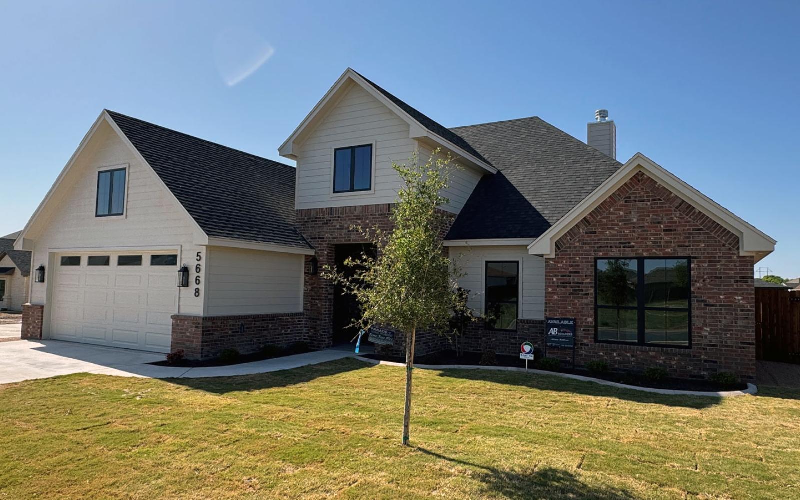 #3 – 5668 King Mill Circle. Builder: Adrian and Lorie Balderas, A.B. Builders
